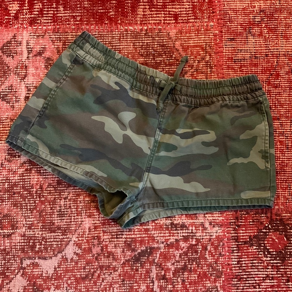 TNA camo shorts